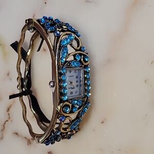 Elegant Blue Gemstone Bracelet Watch